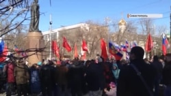 В Севастополе провели митинг с требованием к России признать «ДНР» и «ЛНР» (видео)