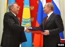 Nazarbayev və Putin