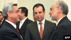 Ermənistan prezidenti Serzh Sarkisian İranın xarici işlər naziri Ali Akbar Salehi 