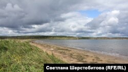 Пляж на берегу бухты Обманная. Хабаровский край