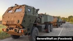 HIMARS (High Mobility Artillery Rocket Systems) yaylım atəşli raket sistemləri 